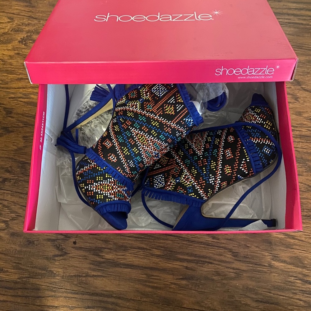 Shoes - Picture 2 of 5